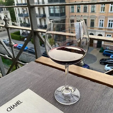 Appartement Innenstadt Refugium In Ruhiger Wasserlage+balkon *