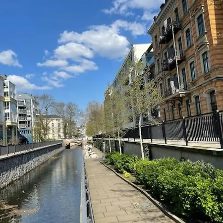 Apartament Innenstadt Refugium In Ruhiger Wasserlage+balkon *