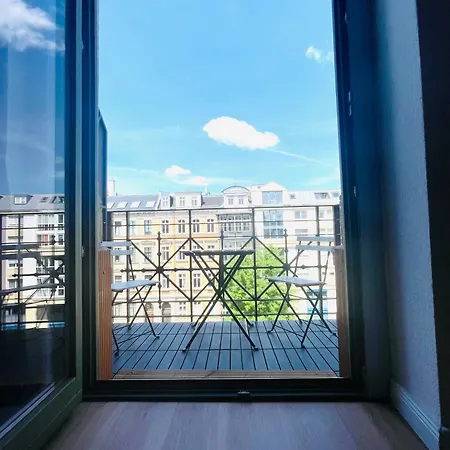 Innenstadt Refugium In Ruhiger Wasserlage+balkon *