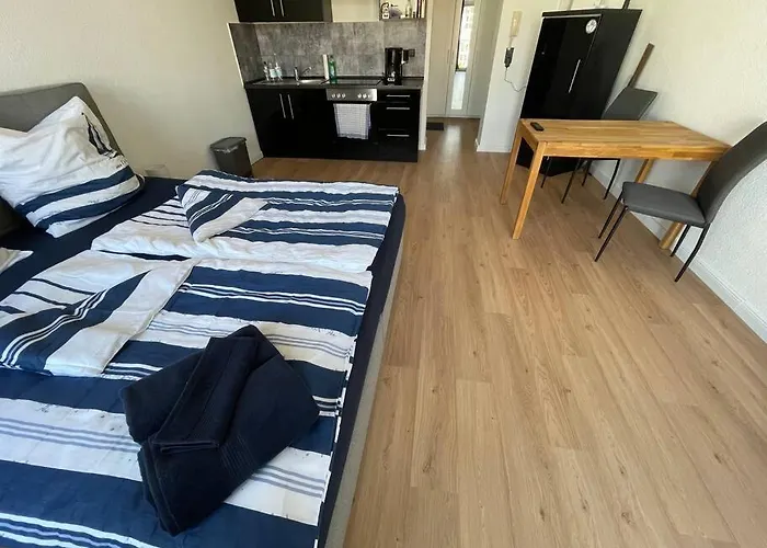 Innenstadt Refugium In Ruhiger Wasserlage+balkon