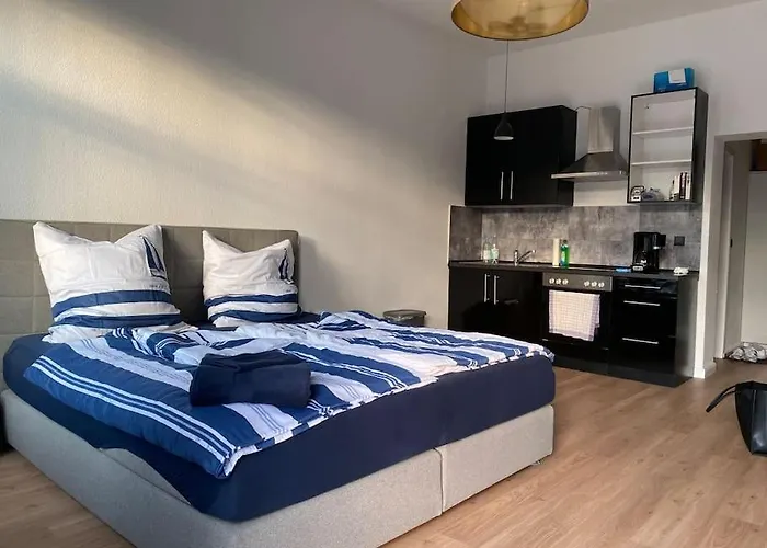 아파트 Innenstadt Refugium In Ruhiger Wasserlage+balkon *