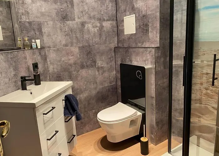 아파트 Innenstadt Refugium In Ruhiger Wasserlage+balkon