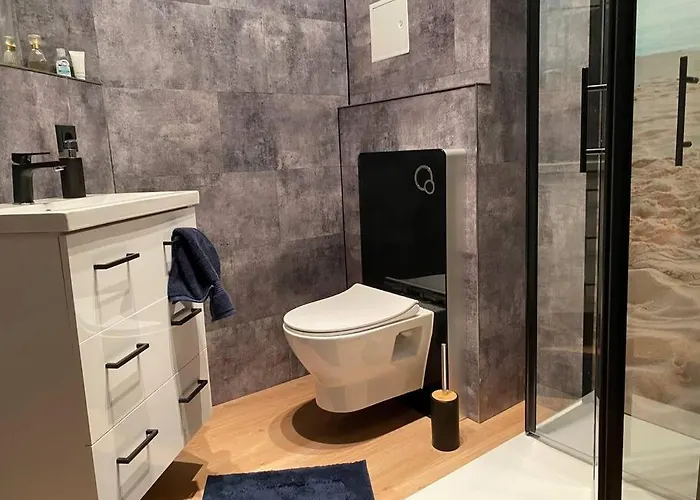 아파트 Innenstadt Refugium In Ruhiger Wasserlage+balkon 라이프치히