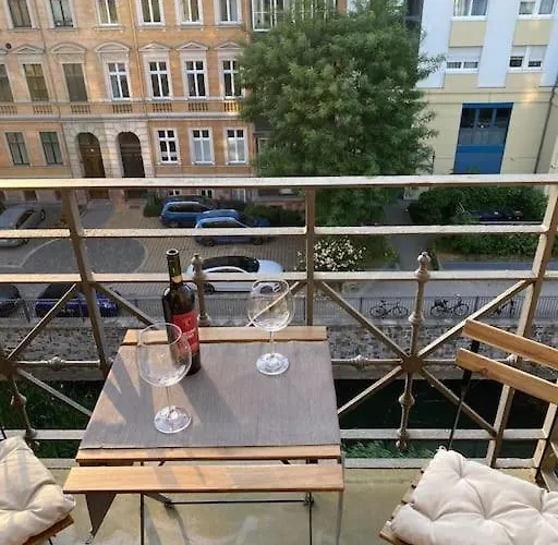 Innenstadt Refugium In Ruhiger Wasserlage+balkon Daire Leipzig