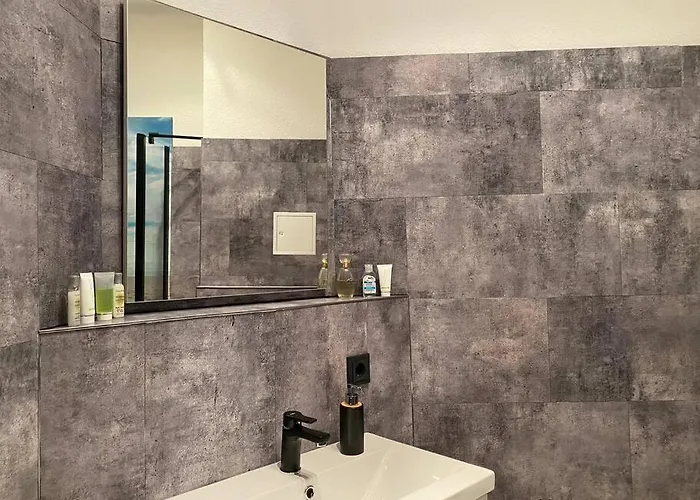 Innenstadt Refugium In Ruhiger Wasserlage+balkon Апартаменты *