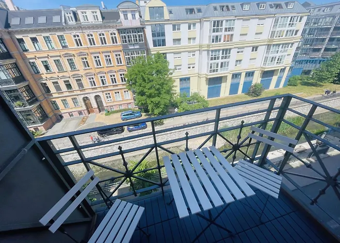 Innenstadt Refugium In Ruhiger Wasserlage+balkon Апартаменты *